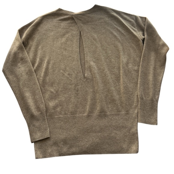 Bolte Cozy Tan Cashmere Wool Blend Sweater with Peek A Boo Back Women’s Large - Picture 4 of 13